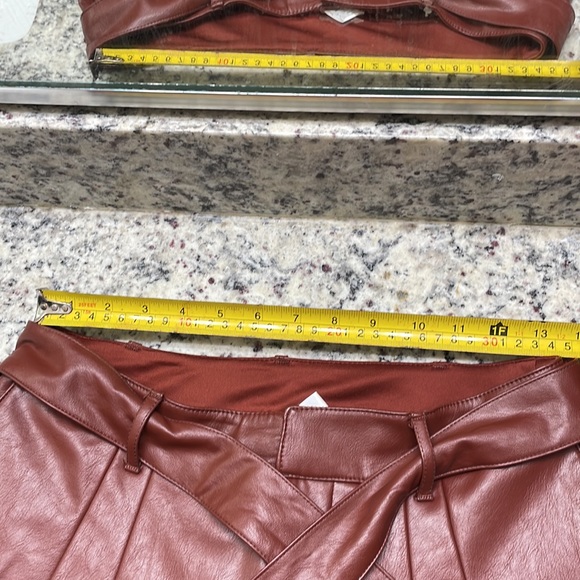 Express oversized Super High Waisted Vegan Leather Belted Ankle Pant - Picture 4 of 4